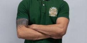 Men Regular Half Sleeve Plain Green T-Shirt