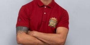 Men Regular Half Sleeve Plain Red T-Shirt