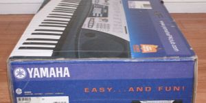 Yamaha PSR-175 Keyboard Electric Piano 61-Keys
