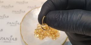 Sania Plane Plate Nose Pin