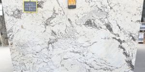 monalisa polished granite slab