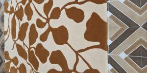 Modern Abstract Handmade Tufted Rug Beige and Rust Leaf Design