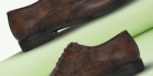 Mens Brown Brogue Classic Lace-Up Shoes