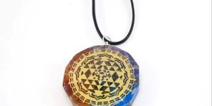 Round Seven Chakra Healing Pendant