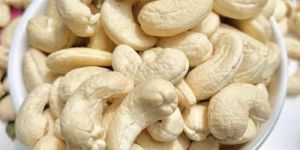 W450 Cashew Nuts
