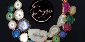 Ladies Vibrant Slice Panel Golden Necklace