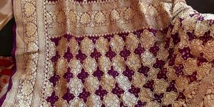 Ladies Zari Bandhani Georgette Saree