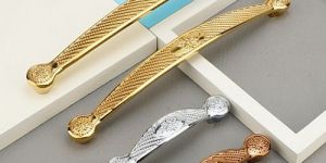 Stylish Curved Cabinet Pull Handle