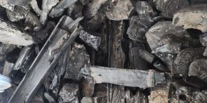 Polyester Virgin Black Lumps