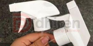 White Plastic Trigger Sprayer