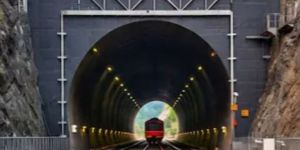 moving walkways gantry fabrication erection work