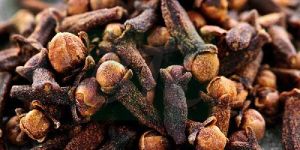 Whole Cloves
