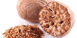 Natural Whole Nutmeg