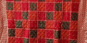 Ladies Red Mirror Embroidery Phulkari Dupatta