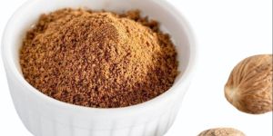 Warm Sweet Aromatic Nutmeg Powder