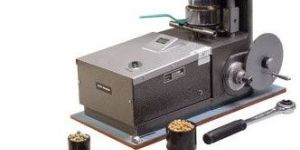 Universal Digital Moisture Meter