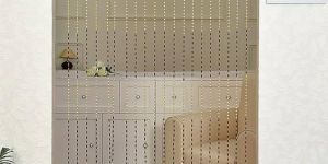 Maroon Wooden Beaded Curtain