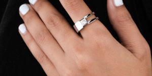 Ladies Classic Diamond Ring