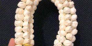 12 Inch White Artificial Gajra