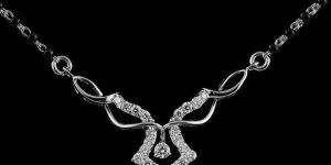 18K White Gold Subtle Diamond Bar Mangalsutra