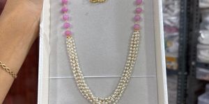 Ladies Three Layered Pearl Mala with Earrings
