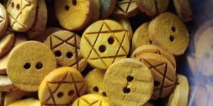 ladies top wooden button