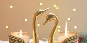 Swan Statue Set