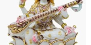 Sangmarmar Saraswati Mata Statue