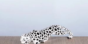 Wild Time (Black / White) Resin Home Decor