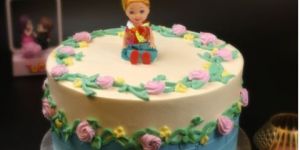 Wall Basket Doll Chocolate Cake