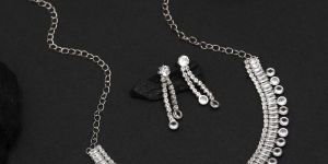 White Color Stone Necklace Set