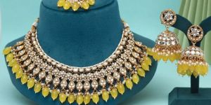 Yellow Color Kundan Necklace Set (KN1375YLW)