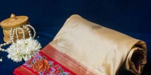 Vinata Golden Pure Banarasi Silk Handloom Saree