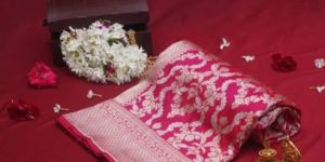Yamuna Dark Pink Pure Kadwa Jaal Banarasi Handloom Saree