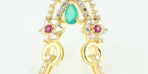 22 Kt Vanki Ladies Gold Ring Fr004