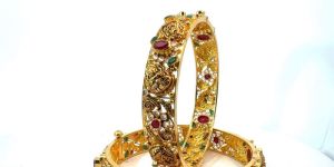 Ladies Gold Bangle Set Bn011