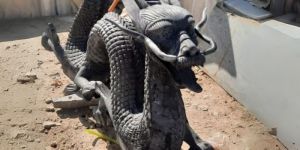 Chinese Dragon Statue