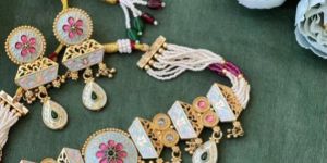 Ladies Flower Choker Necklace Set