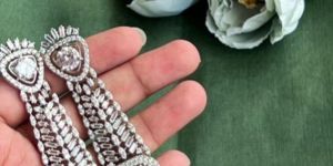 Ladies Green Stone Silver Earrings