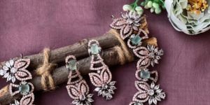 Ladies Party Wear Stone Necklace Set