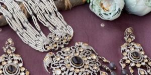 Ladies Royal Necklace Set