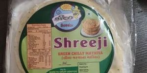 Shreeji Green Chilli Mathiya Papad