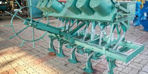 Mild Steel Seed Drill Machine