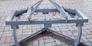 V Blade Rigid Type Saras Cultivator