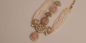 Art No. 550 Choker Kundan Necklace Set