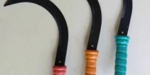 P05 Plastic Handle Garden Sickle