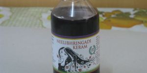 Neelibringadi Keram Massage Oil