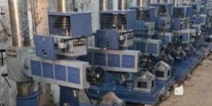 Radial 32 Mm Pillar Drilling Machine