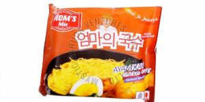 Mom Mie Chicken Curry Instant Noodles