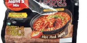 Mom's Mie Authentic Kimchi Korean Flavor Veg Instant Noodles